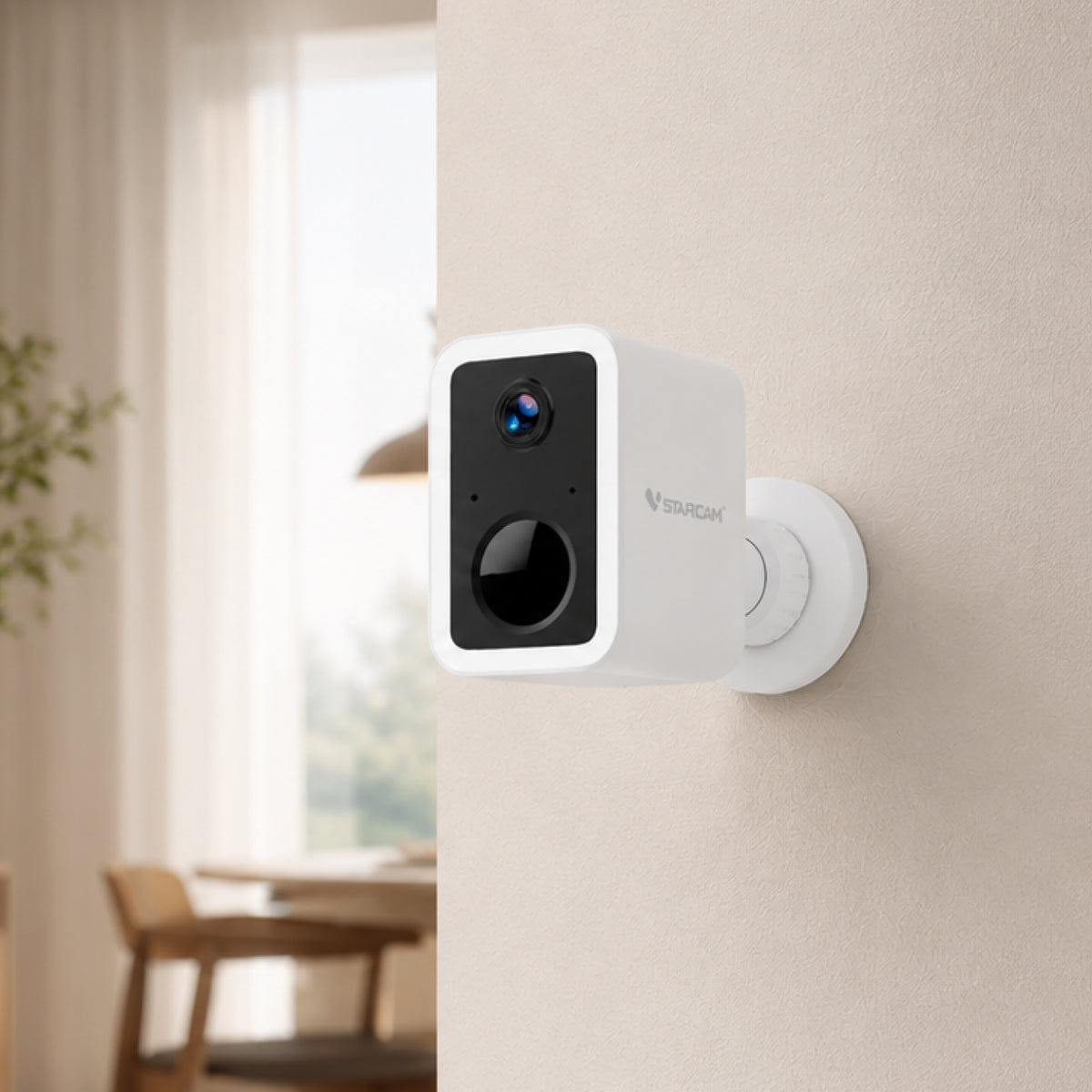 CB554 | 3MP Wireless Floodlight Camera - Color Night Vision & Active Deterrence
