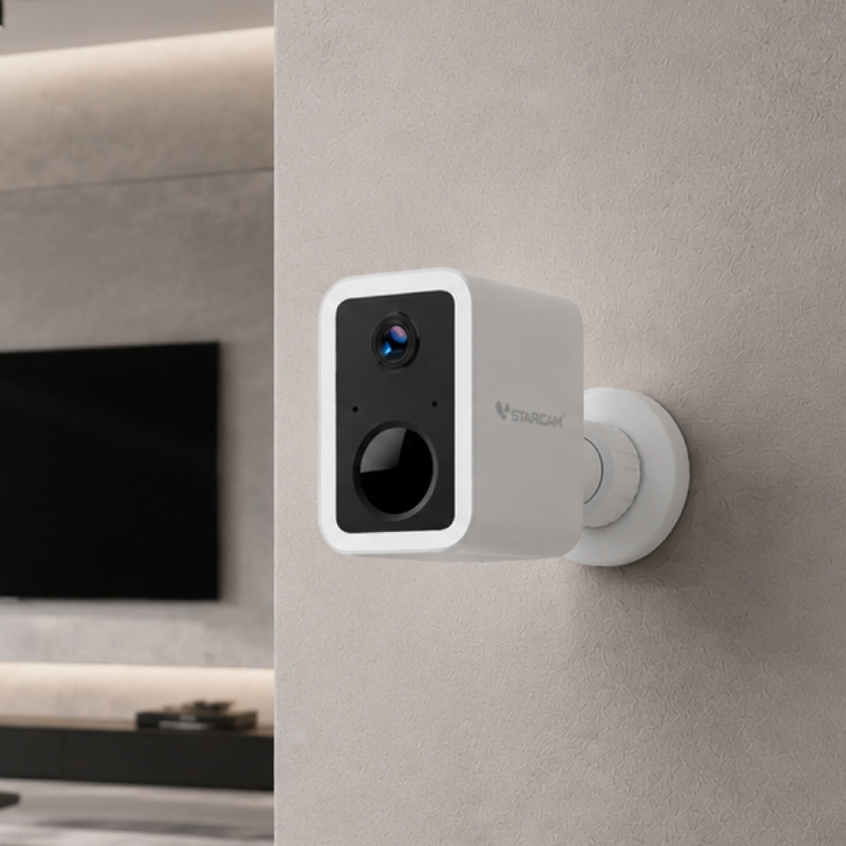 CB554 | 3MP Wireless Floodlight Camera - Color Night Vision & Active Deterrence